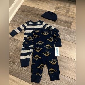 Carters boys 3 piece outfit NWT